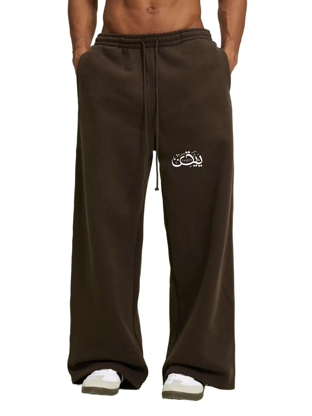 YAQEEN Signature Fleece Drawstring Straight-Leg Sweatpants