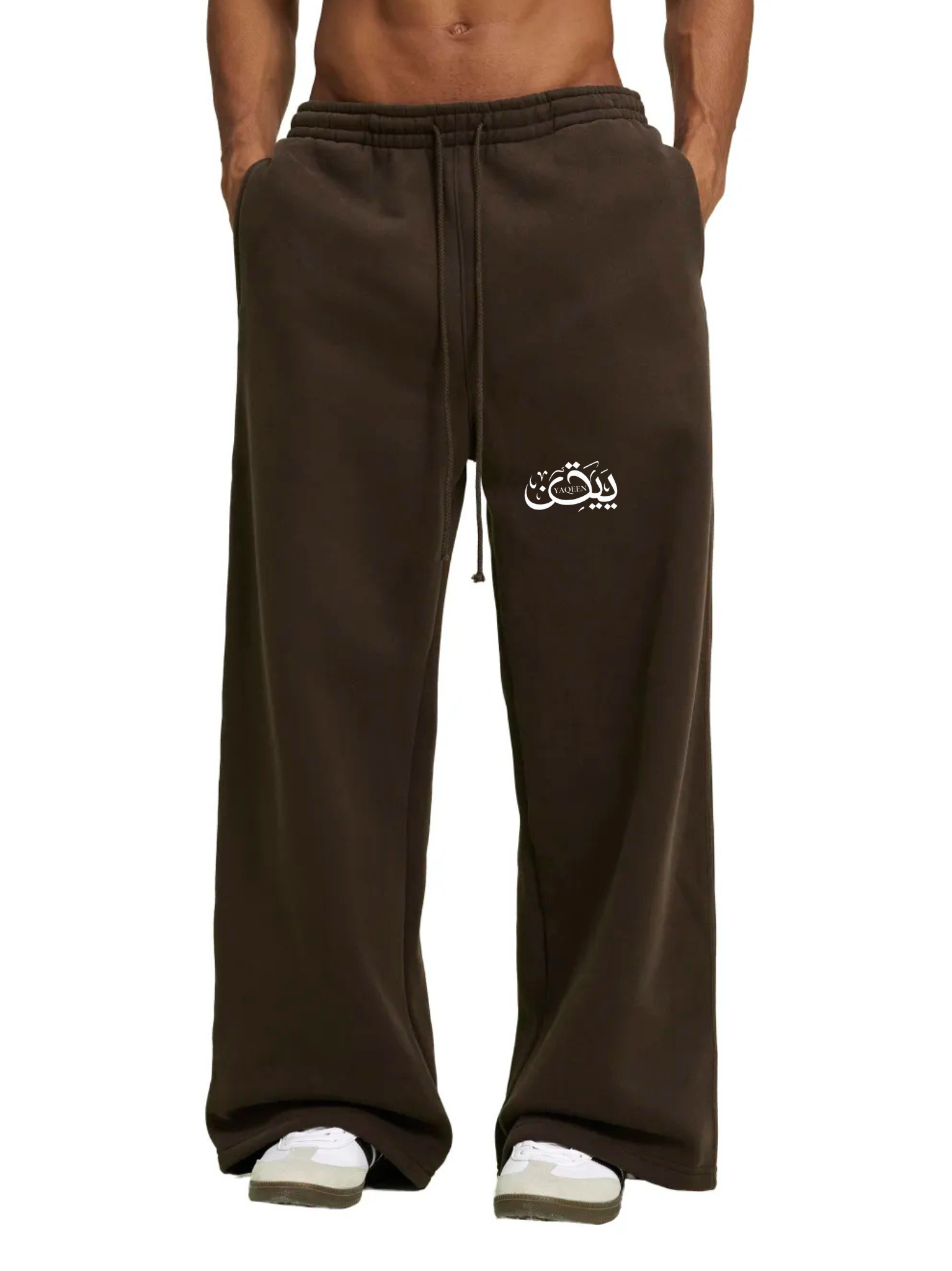 YAQEEN Signature Fleece Drawstring Straight-Leg Sweatpants